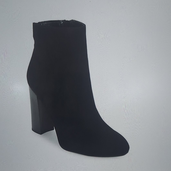 sam edelman connelly